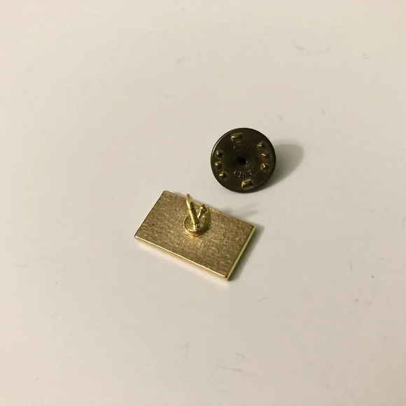 Mix Lot of 5 Pins Empire Club Canada AUUC Toronto Caledonia Pin - Picture 12 of 16